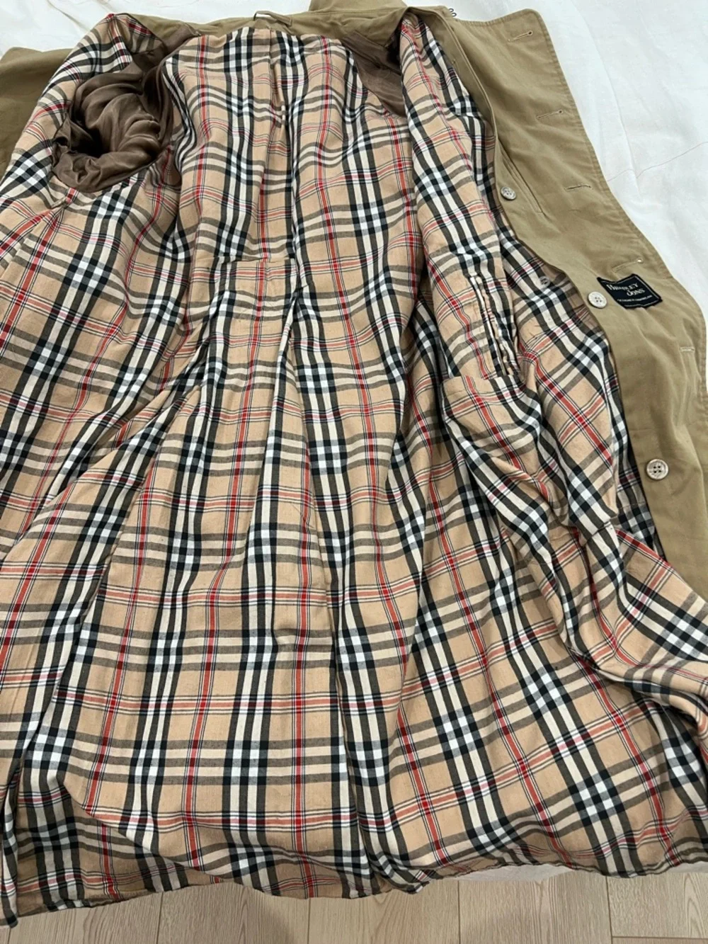 Bradley Jons trench coat - Picture 6 of 8